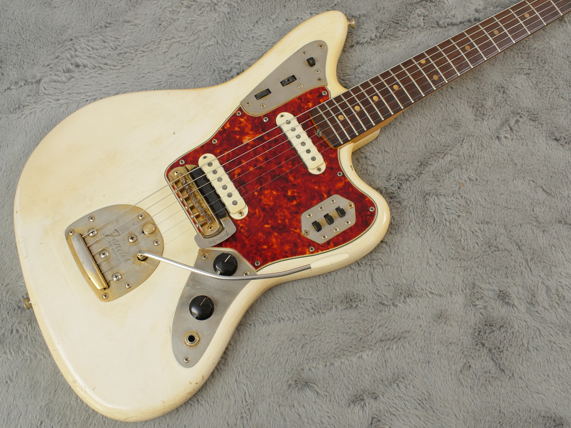 1964 Fender Jaguar Oly White + GOLD hardware + OHSC ATB Guitars Ltd.