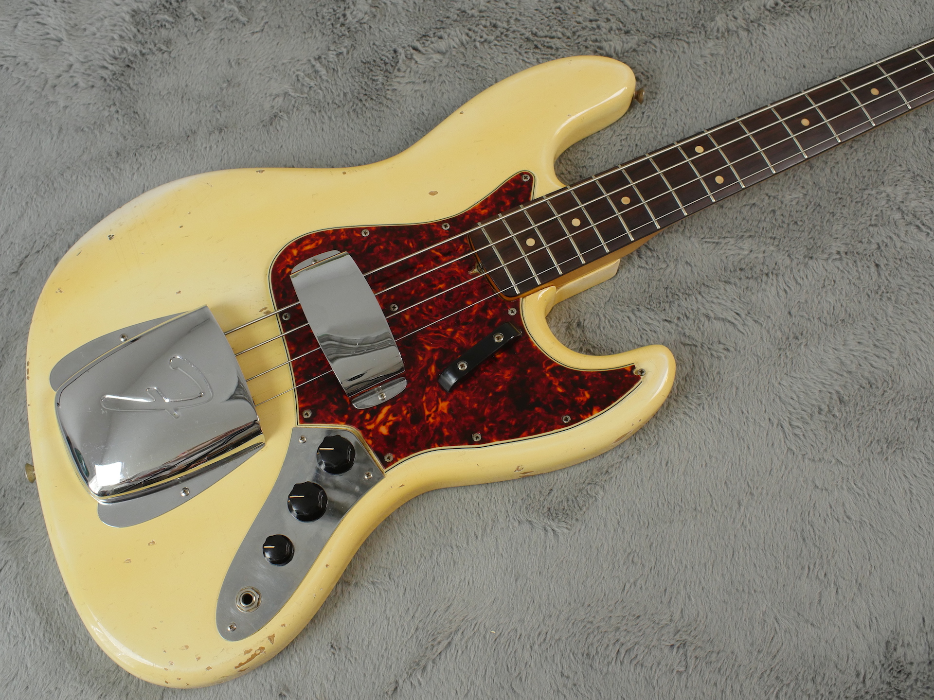 1964 Fender Jazz Bass Olympic White + OHSC ATB Guitars Ltd.
